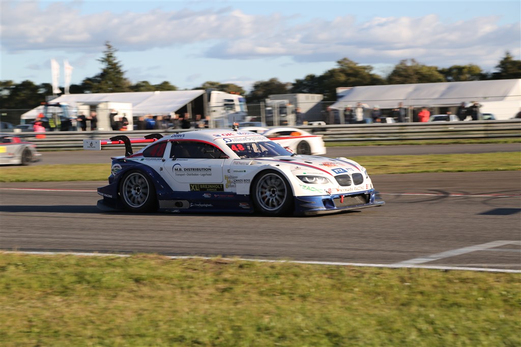 Nu kommer der flere biler i Nymark farverne
(Foto: Motorsporten.dk)